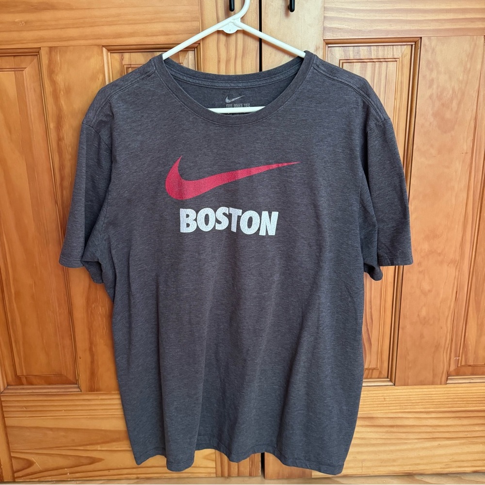 Nike - T-Shirt - Gray - Red Swoosh - Boston - XL